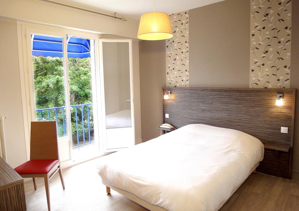 Hotel Les Pecheurs Лорьян Номер фото
